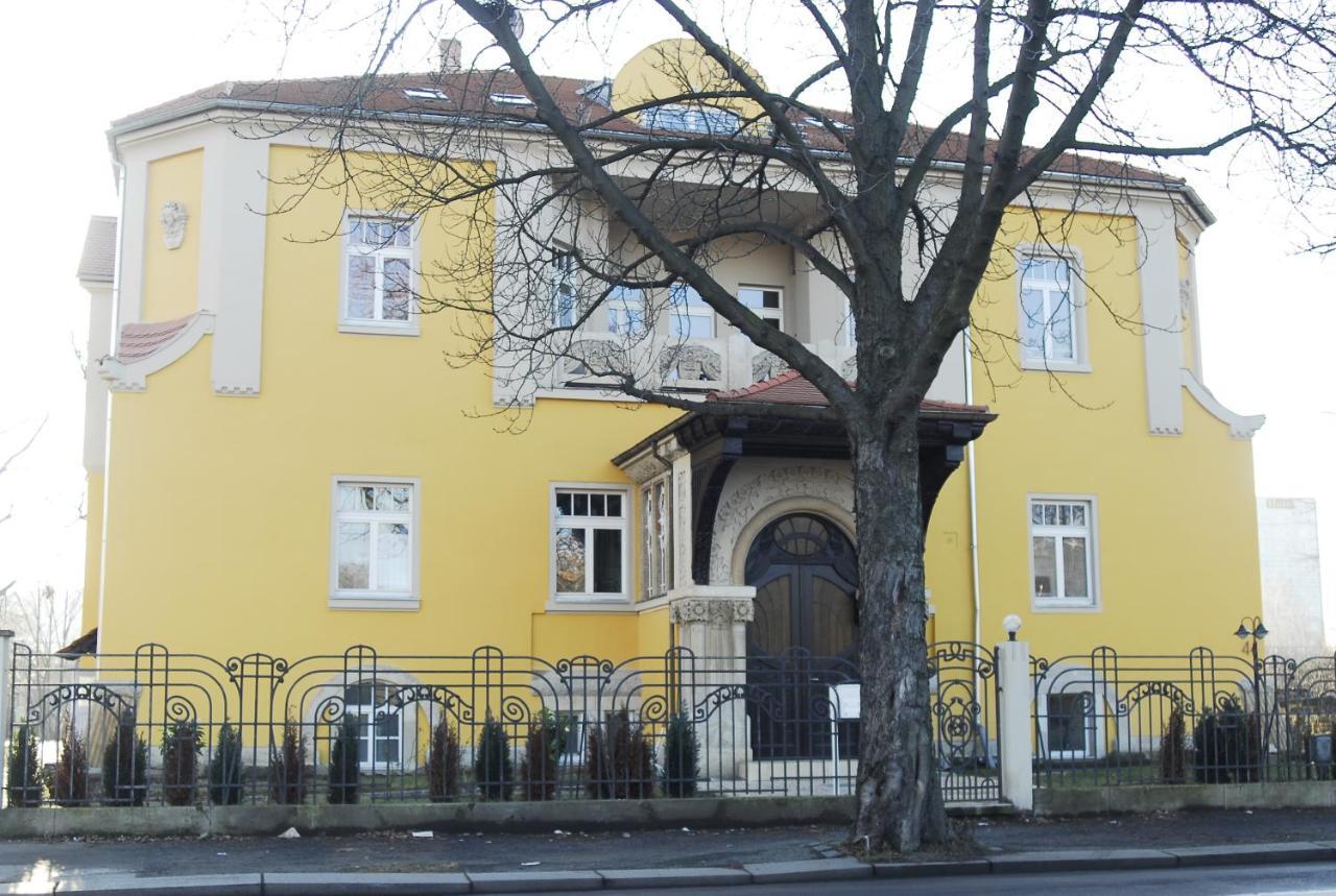 Villa De Baron Dresden Eksteriør bilde